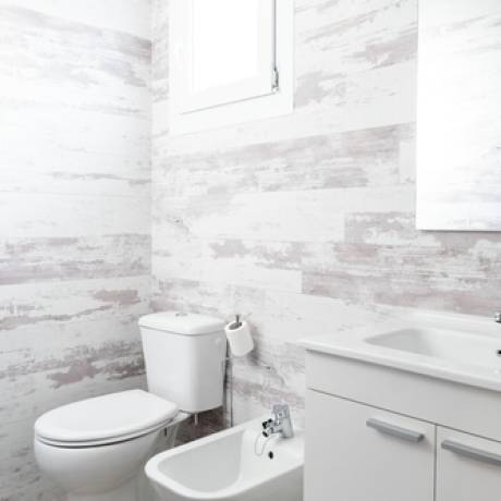 Stylish, Heat-Resistant Kitchen Backsplashes